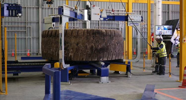 Michelin lanza su primera planta de reciclaje de neumáticos mineros en Chile