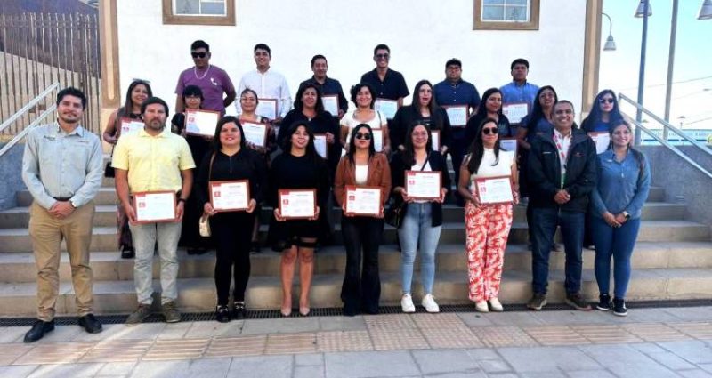 Capacitación de Codelco a vecinos de Chañaral para licencia de conductor profesional