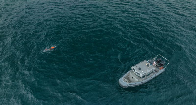 Julio Retamal Fierro cruza a nado a Parque Nacional desde Isla Pan de Azúcar Julio Retamal Fierro cruza a nado a Parque Nacional desde Isla Pan de Azúcar