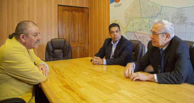 Alcalde Cicardini busca aumentar seguridad en Hospital Regional