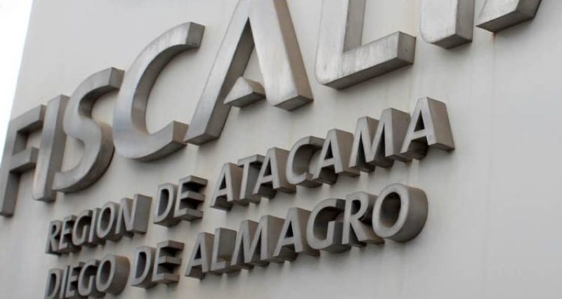 Mujer imputada de robo en El Salvador cumplirá prisión preventiva