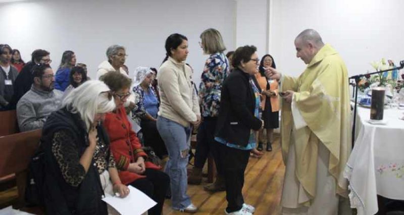 Obispo Mons. Ricardo Morales celebra misa en Hospital de Copiapó